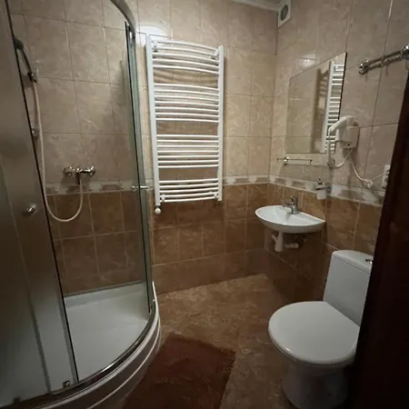 Гостинний Двір Стефані Tatariv