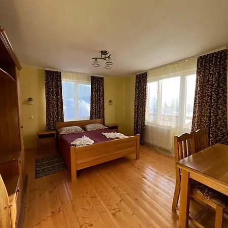 Гостинний Двір Стефані 3*