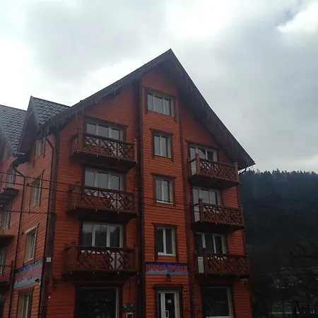 Гостинний Двір Стефані Guest house Tatariv