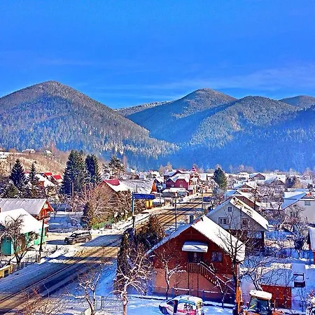 Guest house Гостинний Двір Стефані Tatariv